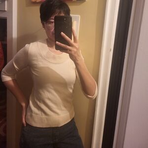 Banana Republic Women's Light Beige Crew Neck Sweater